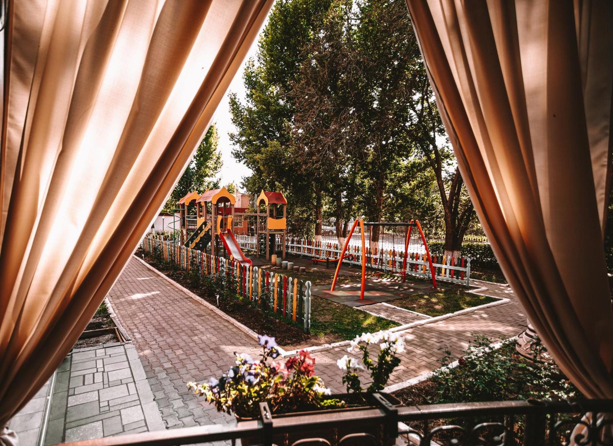 Marko Polo Hotel Aqsaj Buitenkant foto